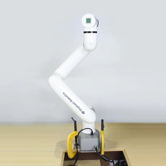 myCobot Pro600六轴机械臂与3D深度视觉：物体精确识别抓取堆叠