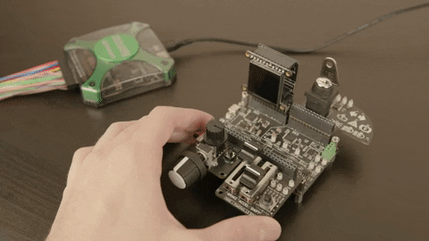 wKgaoWcy1XmALaPsAEf-UPVX4b0270.gif