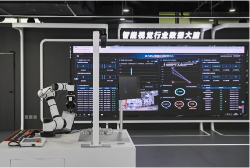 中科搖櫓船：錨定“光+AI”，機器視覺深度賦能智能制造