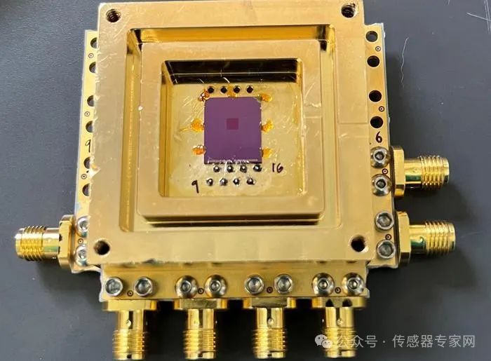 美國<b class='flag-5'>科研人員</b><b class='flag-5'>開發出新型</b>量子傳感器,提升粒子探測時空精度