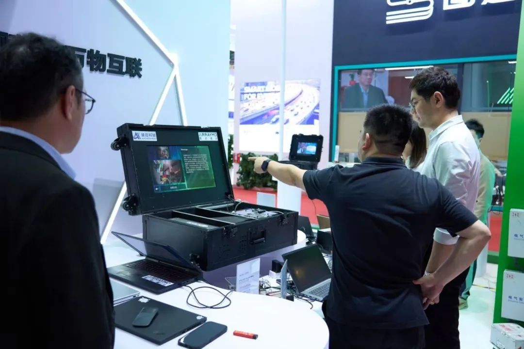 c6dd207e-25af-11f0-9434-92fbcf53809c.jpg