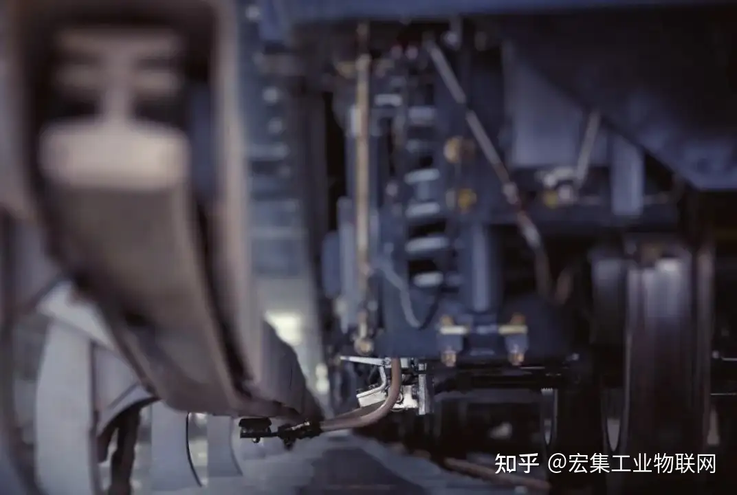 鐵路供電軌異常振動？宏集MSR 165振動記錄儀助力精準(zhǔn)診斷，找出關(guān)鍵原因