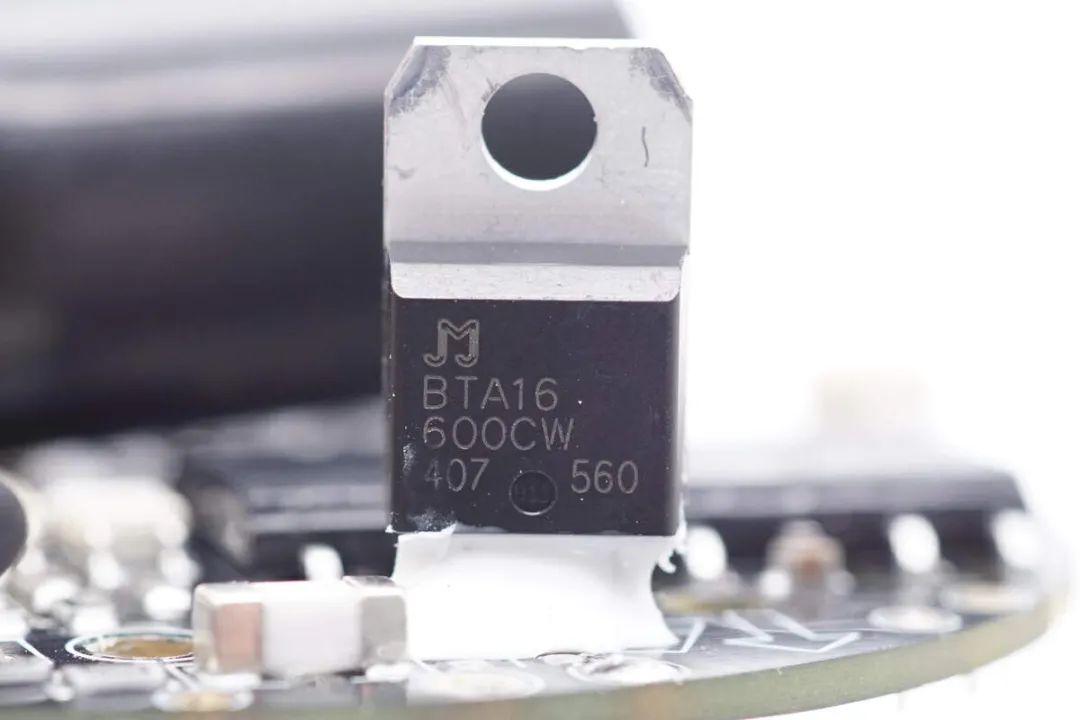 09a2eee6-468c-11f0-986f-92fbcf53809c.jpg