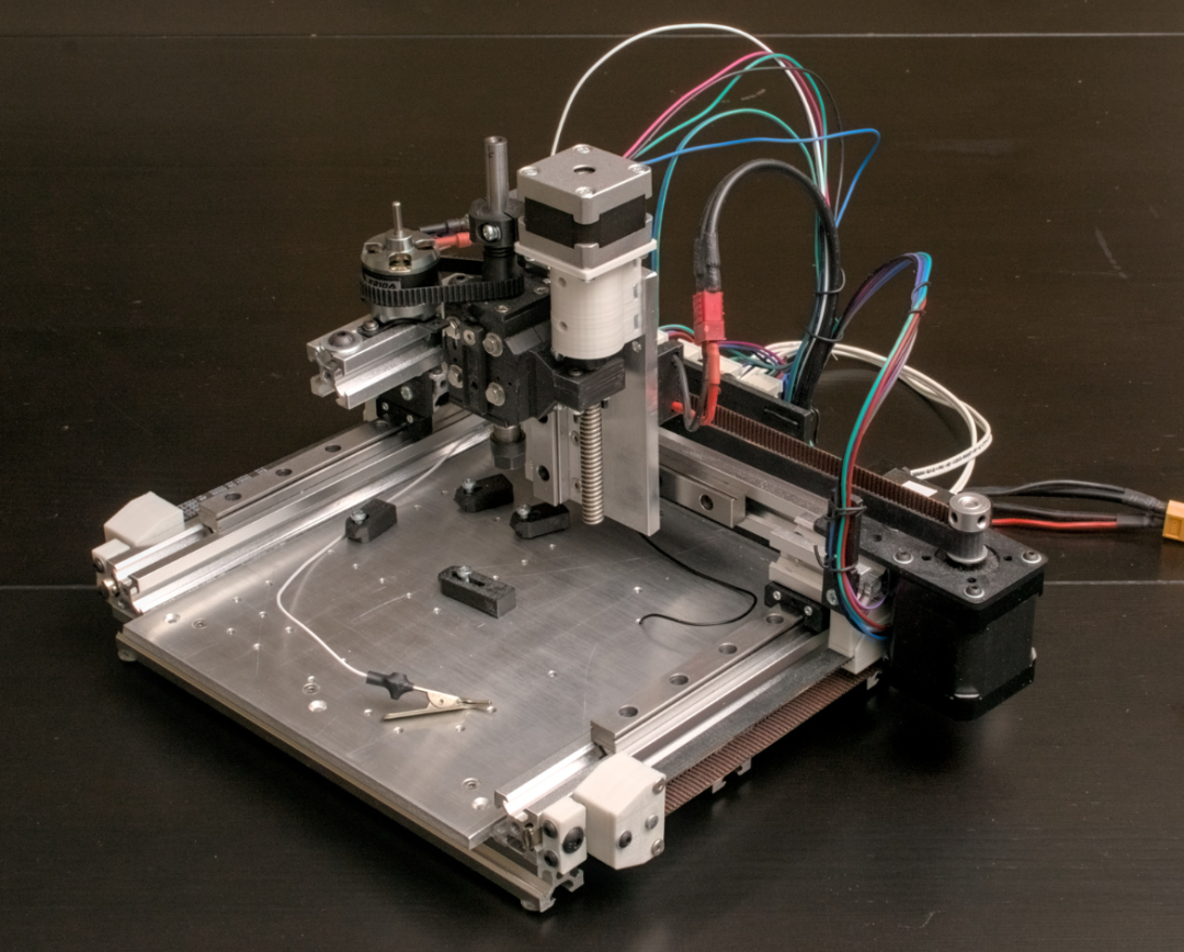 打造<b class='flag-5'>一臺</b>可以<b class='flag-5'>制作</b>PCB的微型CNC雕刻<b class='flag-5'>機</b>