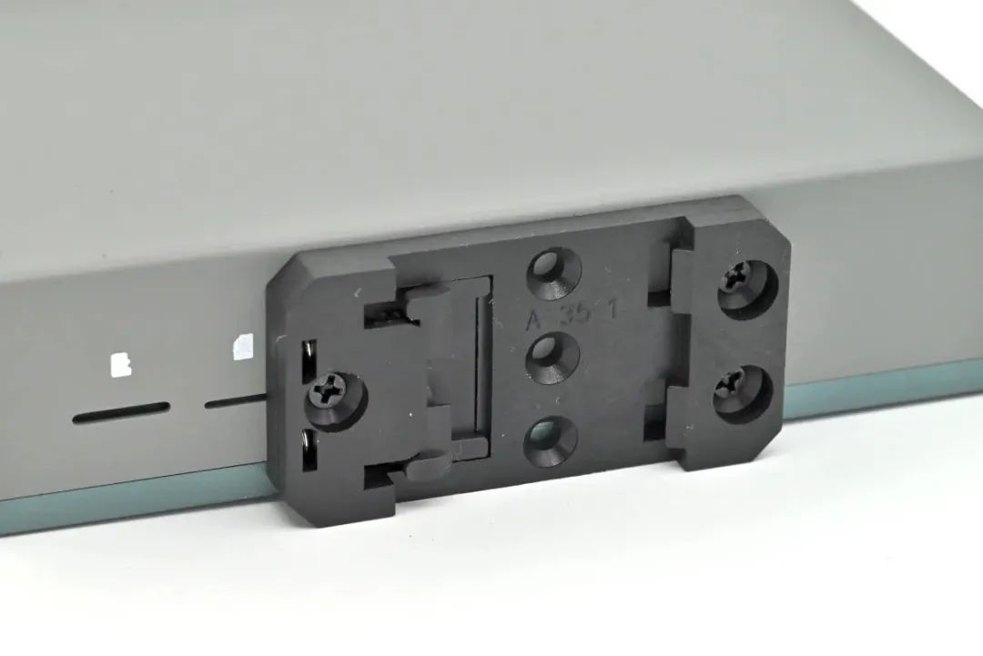 c4d0b366-5c9d-11f0-9cf1-92fbcf53809c.jpg