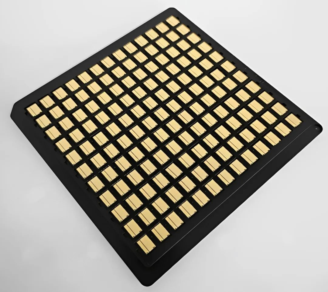 a41754ec-6eb6-11f0-9080-92fbcf53809c.jpg
