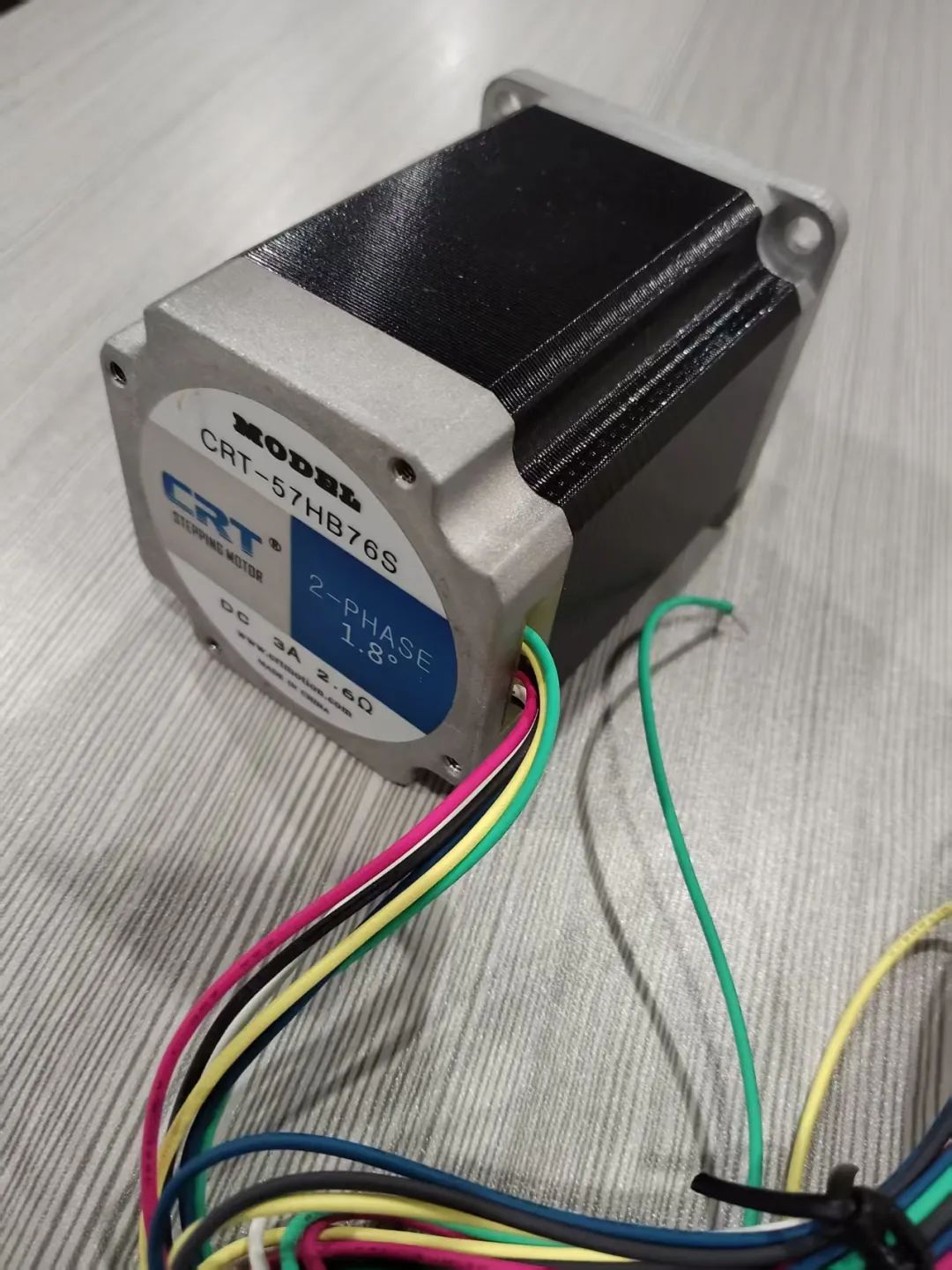 步進(jìn)電機(jī)運(yùn)動(dòng)電流與保持電流的意義與用法