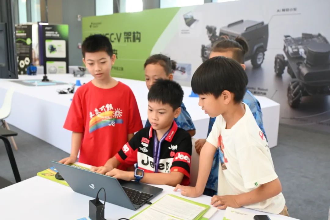 e08c5794-83f4-11f0-9080-92fbcf53809c.jpg
