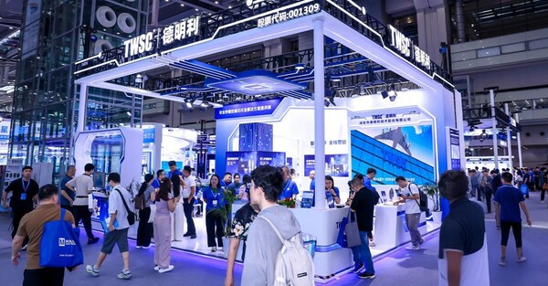 德明利亮相ELEXCON 2025，榮獲&quot;年度AI市場領(lǐng)軍企業(yè)獎&quot;