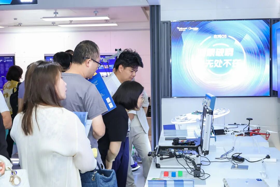 d91ebecc-9c52-11f0-8ce9-92fbcf53809c.jpg