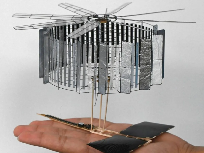 最小、最輕的微型太陽(yáng)能無(wú)人機(jī)出自中國(guó)