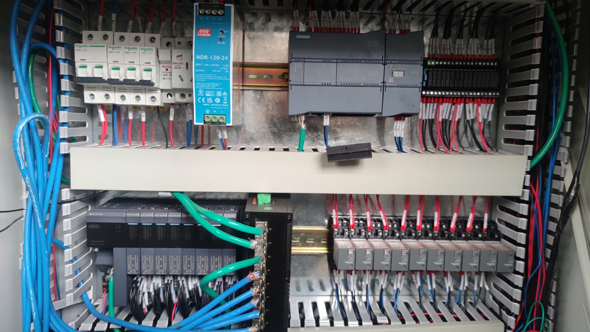 MR30<b class='flag-5'>分布式</b><b class='flag-5'>I</b>/<b class='flag-5'>O</b>助力物流分揀系統(tǒng)智能化升級