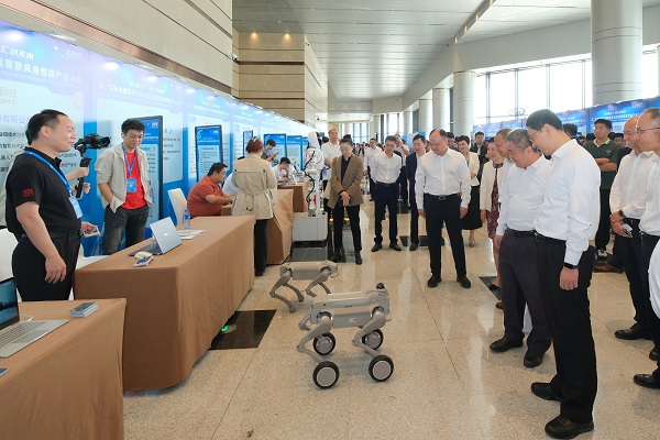 第二屆具身智能盛會在<b class='flag-5'>珠海</b>香洲舉辦