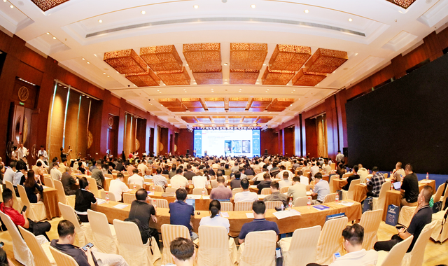 立訊<b class='flag-5'>亮相</b><b class='flag-5'>超</b><b class='flag-5'>節(jié)點</b><b class='flag-5'>大會</b>，共探<b class='flag-5'>互連</b><b class='flag-5'>技術(shù)</b>破局之路