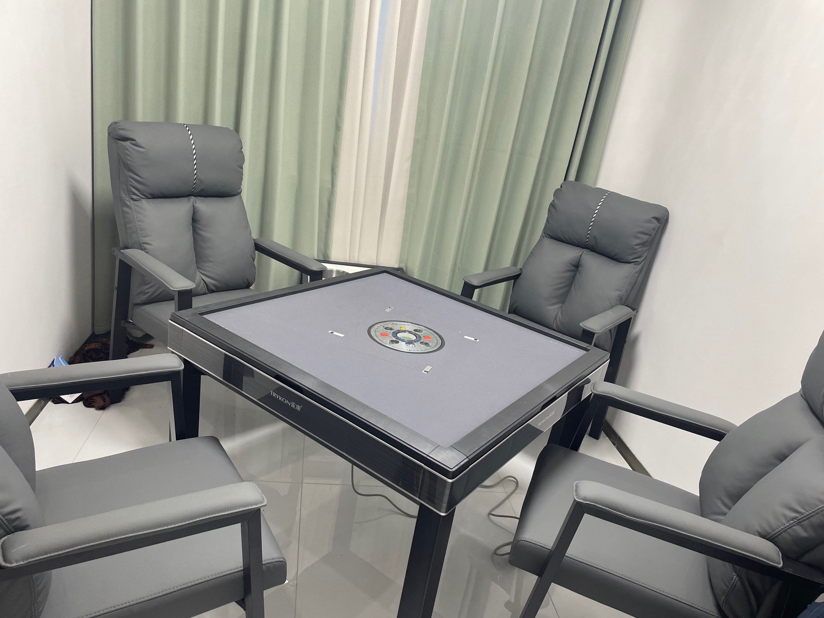 <b class='flag-5'>霍爾</b><b class='flag-5'>元件</b><b class='flag-5'>在</b>麻將機(jī)<b class='flag-5'>中</b>的應(yīng)用：<b class='flag-5'>以</b><b class='flag-5'>迪</b><b class='flag-5'>仕</b>科技<b class='flag-5'>DH</b>44E<b class='flag-5'>賦</b><b class='flag-5'>能</b><b class='flag-5'>智能</b>洗牌精準(zhǔn)控制