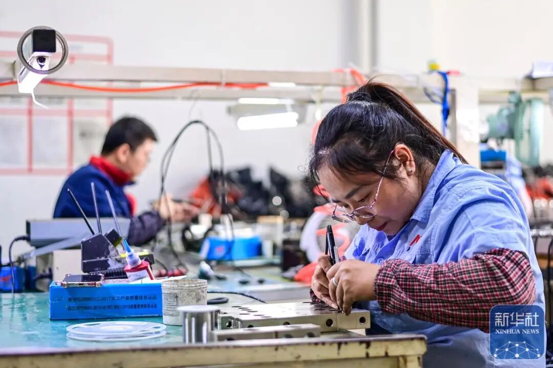 浙江<b class='flag-5'>寧波</b>：推動(dòng)智能<b class='flag-5'>傳感</b>產(chǎn)業(yè)集聚發(fā)展