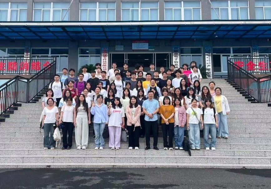 6a4564b6-d7bb-11f0-8ce9-92fbcf53809c.jpg