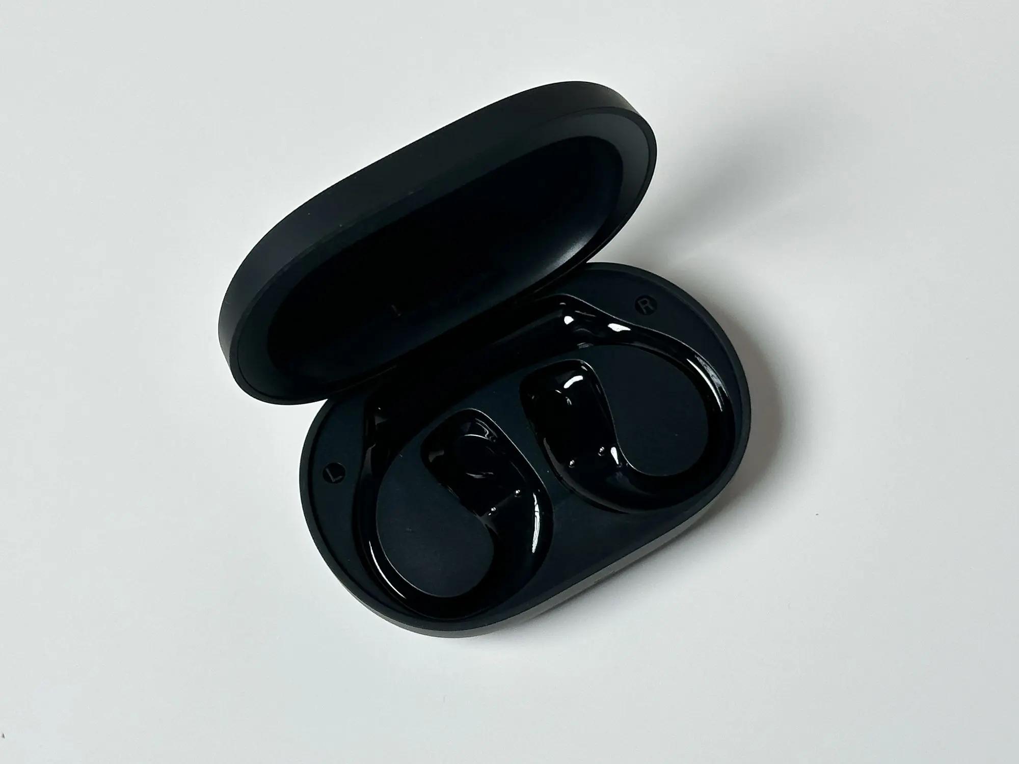 霍尔开关在蓝牙耳机中的智能应用——以无锡迪仕DH254为例