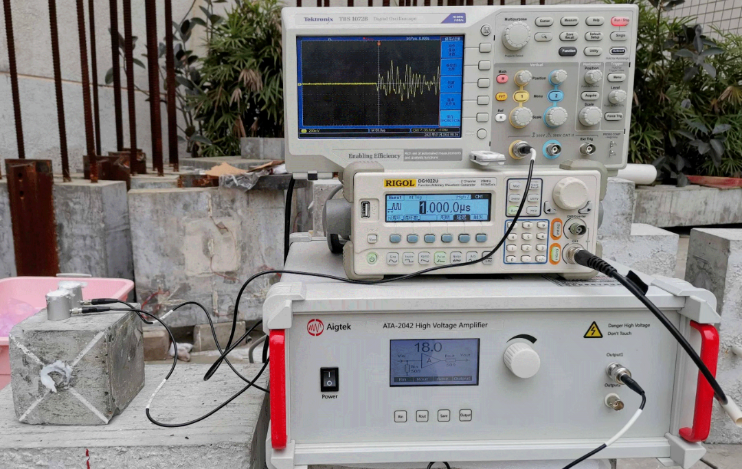 功率放大器在无损检测实验中的核心应用