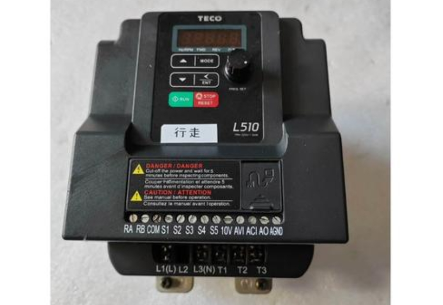 <b class='flag-5'>變頻器</b>報(bào)<b class='flag-5'>故障</b>E002詳解