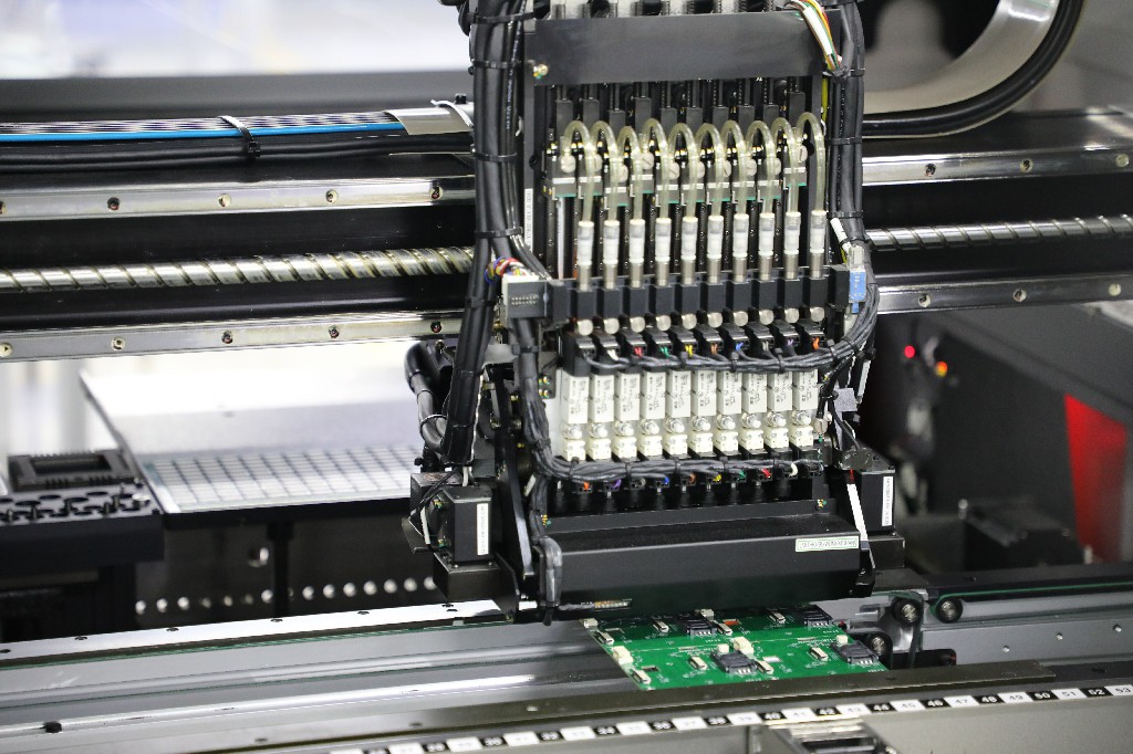 <b class='flag-5'>SMT</b><b class='flag-5'>貼片</b>坐標(biāo)總對(duì)不準(zhǔn)？4個(gè)快速校正技巧讓生產(chǎn)效率翻倍