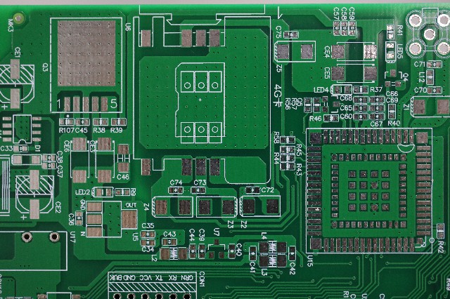 SMT產(chǎn)線(xiàn)急停？<b class='flag-5'>PCB</b>變形/MARK點(diǎn)損壞的4步應(yīng)急<b class='flag-5'>處理</b>法與根本預(yù)防