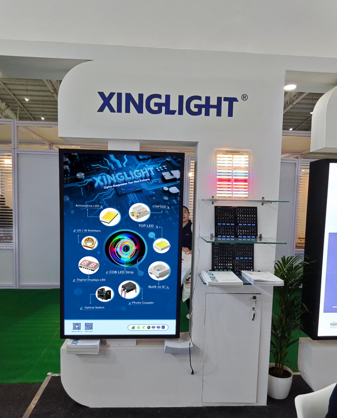 详细阅读:南亚光电新局开启|成兴光XINGLIGHT携手MOGLIX登陆印度electronica展会 南亚光电新局开启|成兴光XINGLIGHT携手MOGLIX登陆印度electronica展会