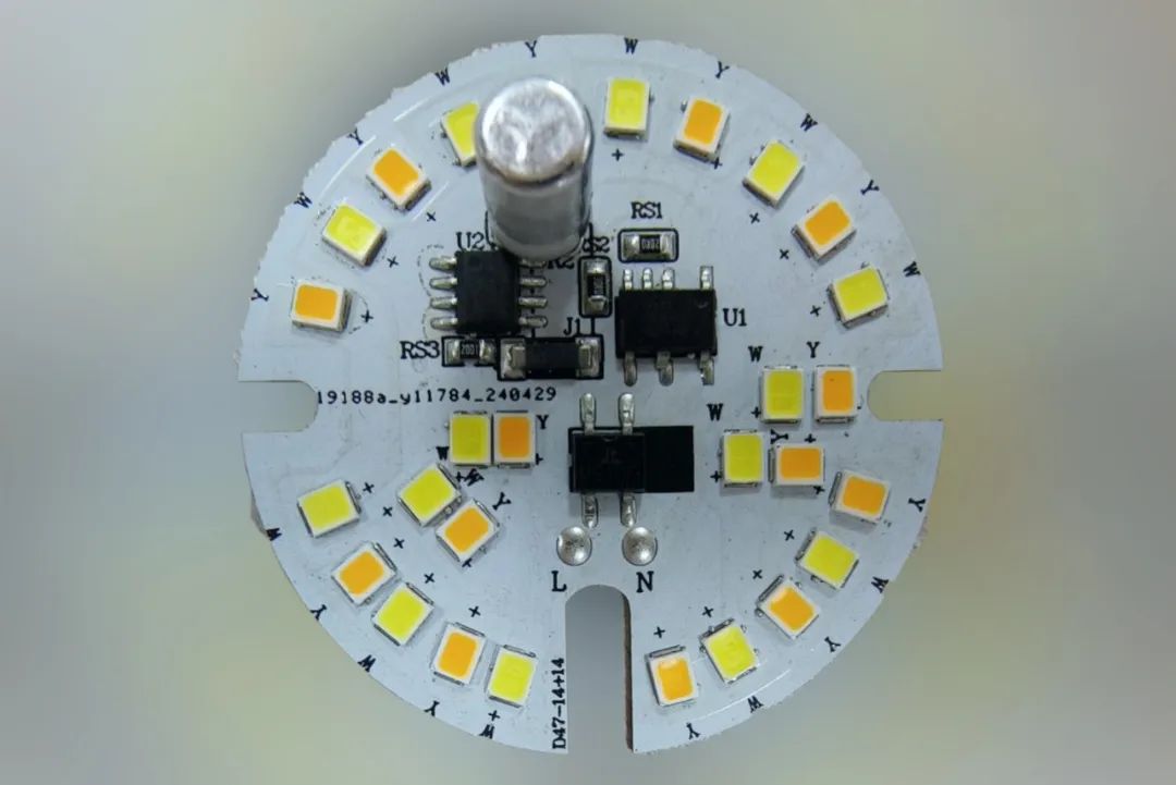 LED球泡灯