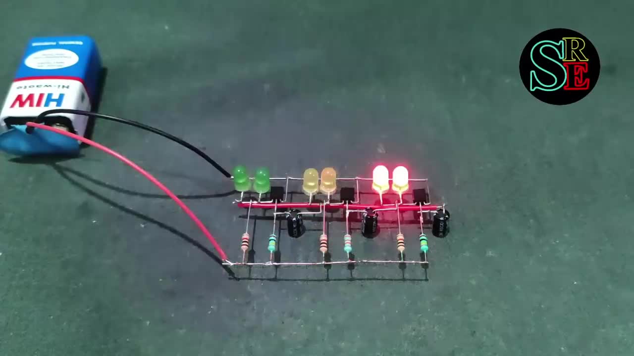 DIY一个最简单的红绿灯