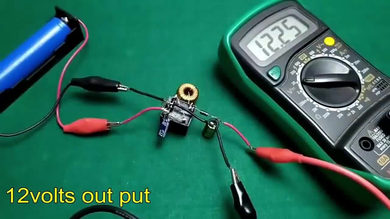 用继电器做的3.8V-12V升压电路