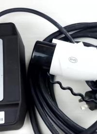 拆解比亞迪汽車(chē)充電器，和手機(jī)充電器不同，這貨既不降壓也不整流.#硬核拆解 