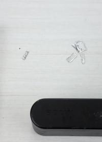 能量手環(huán)中的神秘金屬物到底是什么？試驗(yàn)的結(jié)果很像是鋁  #硬核拆解 