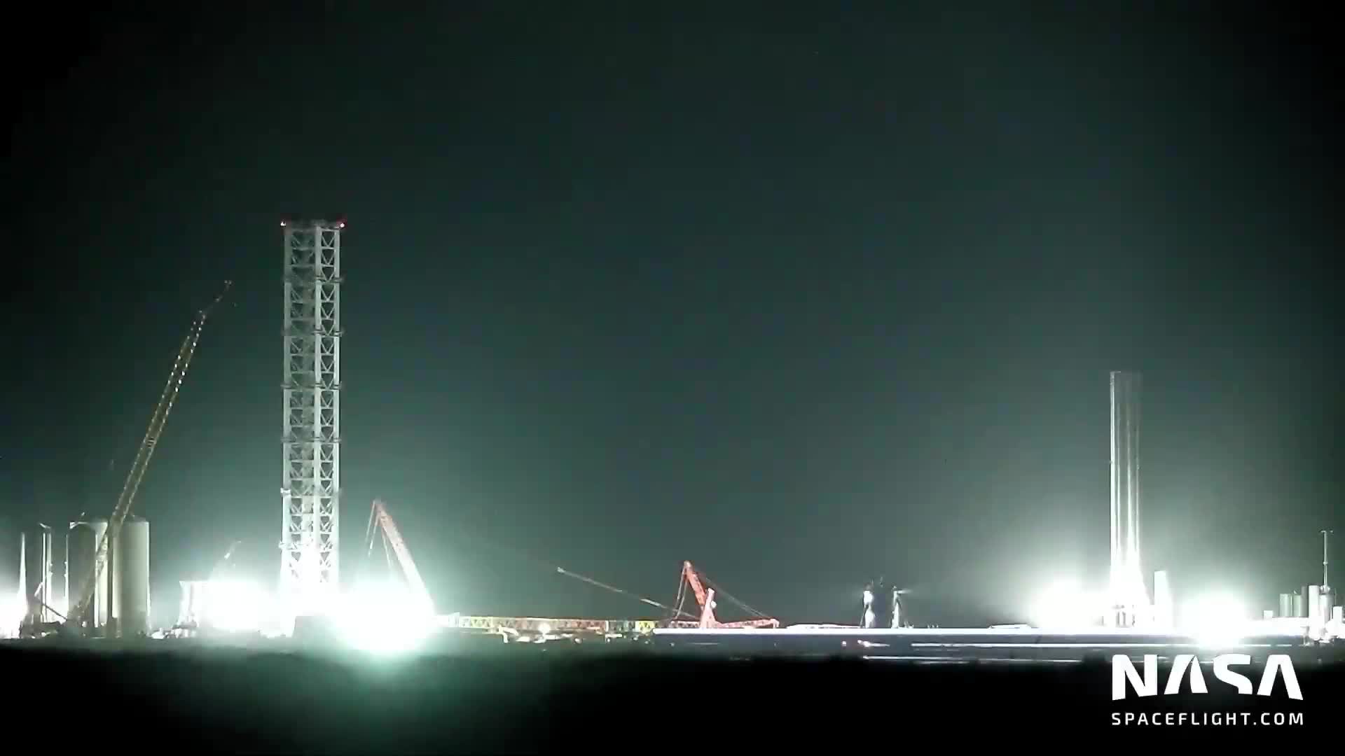 【中文浓缩】液氮运抵SpaceX发射场，超重助推器3初步地面测试开始，更多猛禽引擎送达