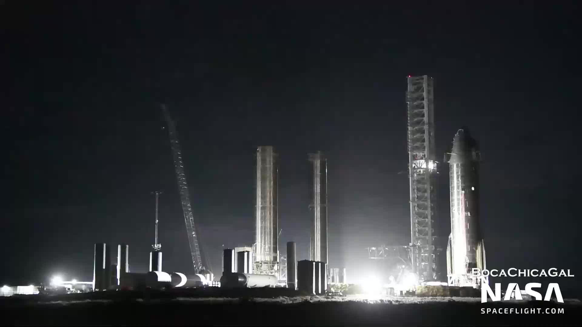 【中文浓缩】SpaceX开始在中机库开始堆叠星舰22.