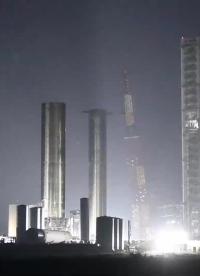 【中文濃縮】LR11350吊機(jī)最后一次放低吊臂，“弗蘭肯斯坦”即將告別星城