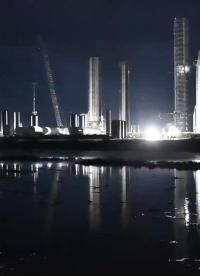 【中文濃縮】SpaceX星艦助推器共用圓頂分段準備組裝