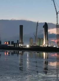 【中文濃縮】SpaceX星艦助推器5建設迅速，助推器4上拆下一個猛禽引擎