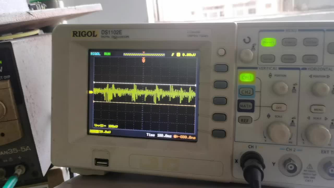 HRBW2~40W隔离模块电源纹波和噪声 (滤波后测试)20MHz带宽 在加上滤波电容的情况下≤150 mV 