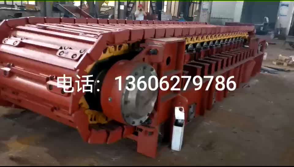 GBZ1250*9000重型板式給料機(jī)，輸送產(chǎn)量500噸，采用37kw變頻電機(jī)驅(qū)動(dòng)，ABB變頻器調(diào)速.