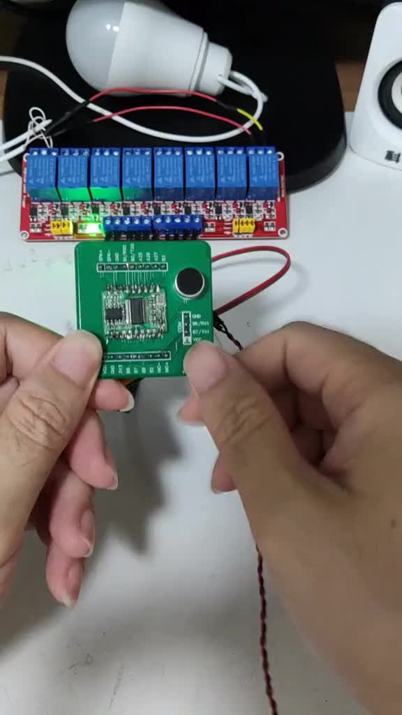 #硬声创作季 #arduino #语音识别 #智能家居   DIY语音开关，可以控制8路继电器。