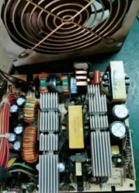 5V控制電壓濾波電容失效引起電腦電源不啟動，初學者維修電路，遇到鼓包漏液電容，直接更換，在檢測其他地方
