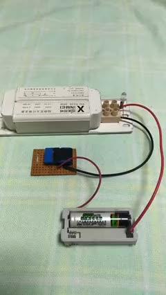 用镇流器等做一个自感电动势的科学试验通过开关通断就会产生自感电动势是原电池电压的好几倍，感谢关注