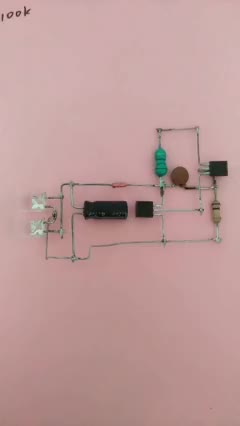双管升压电路属于拓扑电路可提供较大电流的升压电路，喜欢的朋反们可以做一个玩玩。
