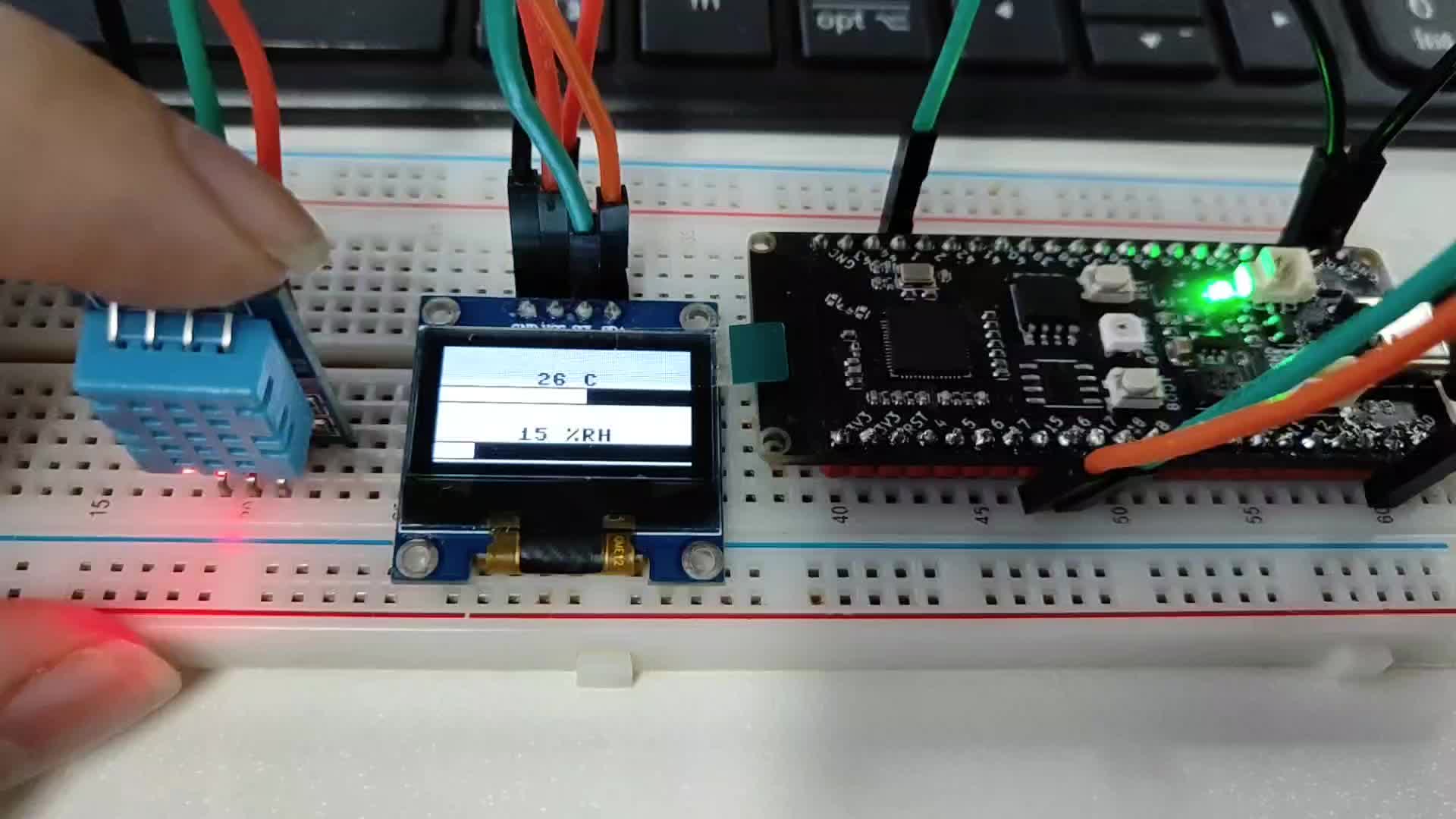 Banana Pi BPI-Leaf-S3 OLED+DHT11顯示溫濕度與進度條
