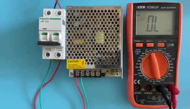 开关电源怎么调整输出电压？很多老电工用了十几年都不知道这功能