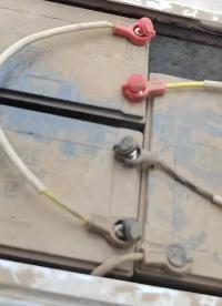 電瓶最近充電特別燙，看了看電壓差距也不算太大啊，下次充電測一下#電瓶 #硬聲創作季 
