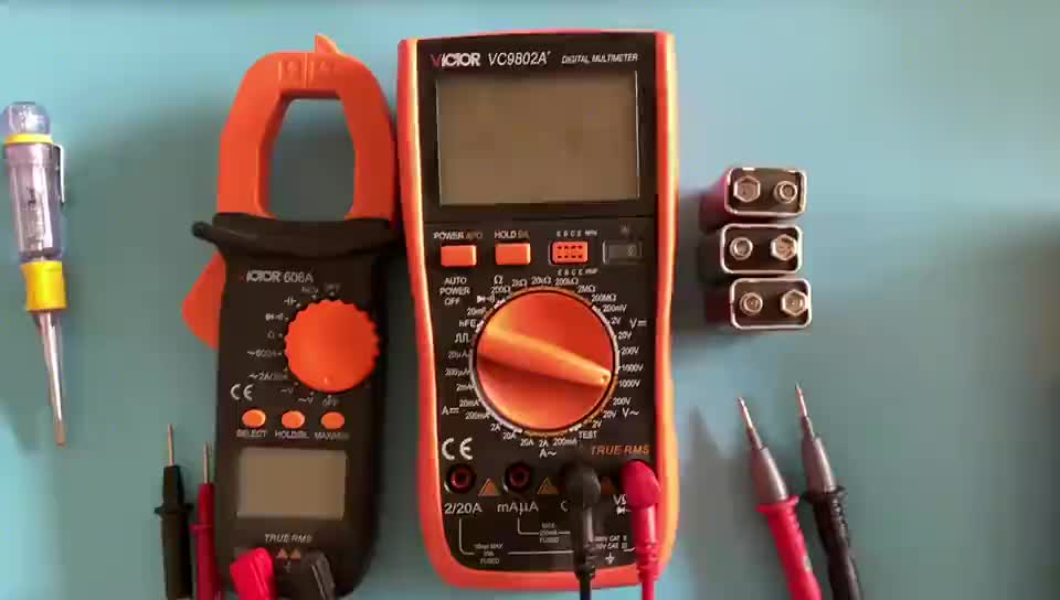 #硬声创作季  小知识：如何测量直流电压？直流电压要区分正负极吗？测量有什么不同？