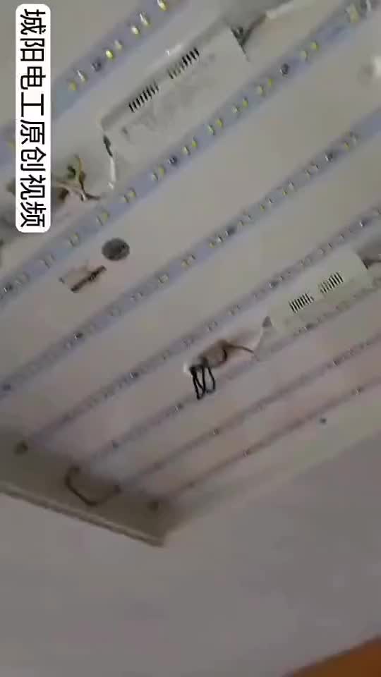 有粉絲提問拉了閘為啥還有電，燈微亮，發(fā)個之前的視頻，希望能幫 #電工知識 #零基礎(chǔ)學電工#硬聲創(chuàng)作季 