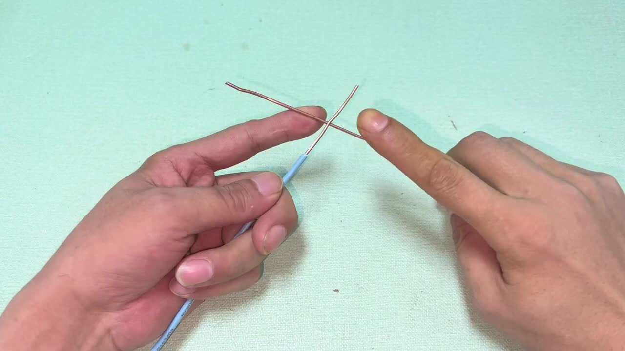 單股硬線怎么對接？可別再隨便一擰了，原來這才是正確接法#硬聲創(chuàng)作季 