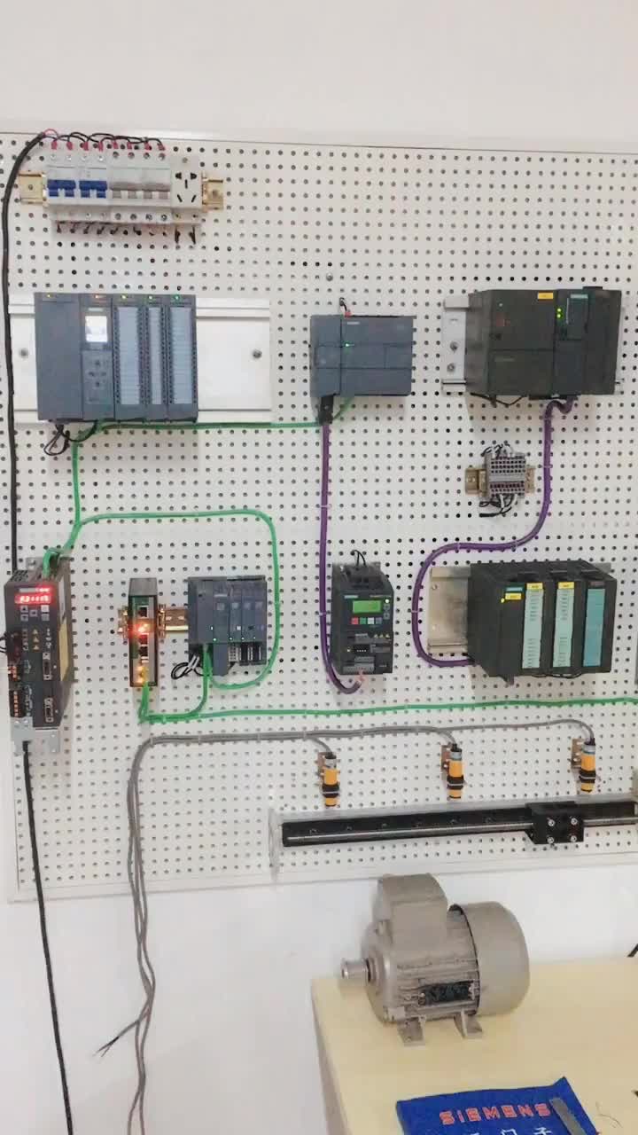 西门子两套自动化实操教学设备全部安装完成了，大部分的设备都是助理帮忙配出来的辛苦了#讲师#硬声创作季 